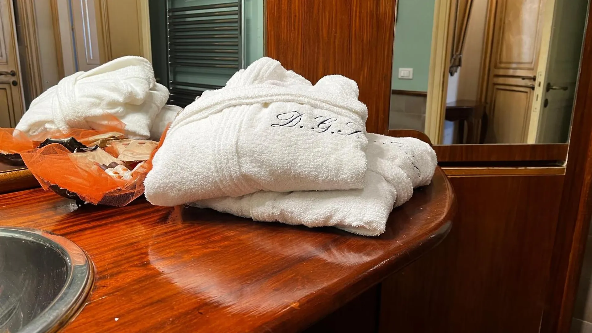 Donna Guia Suite Palermo Bed & Breakfast