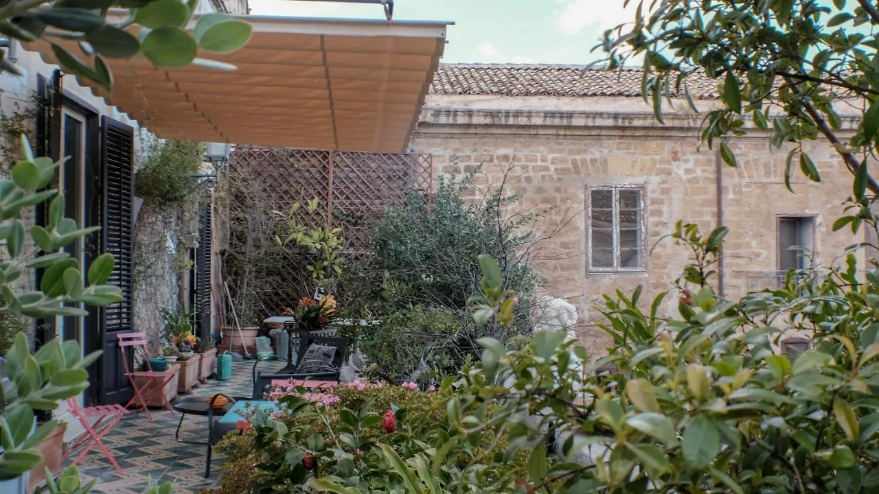 Donna Guia Suite Palermo Bed & Breakfast